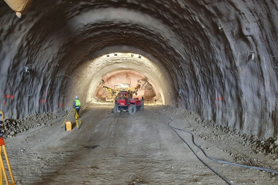 Inside the M85 tunnel during construction, Sopron